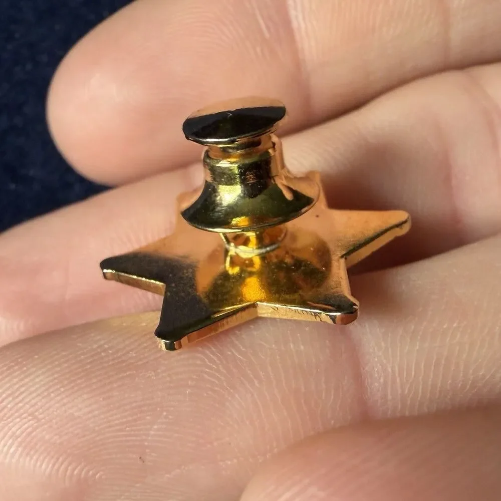Vintage US California Former Sheriff Lee Baca Lapel Pin